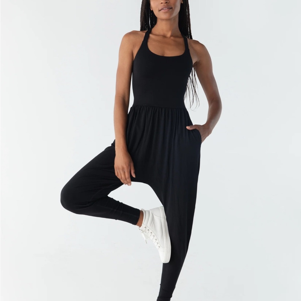NWOT Imbodhi Bōdhi jumpsuit midnight black